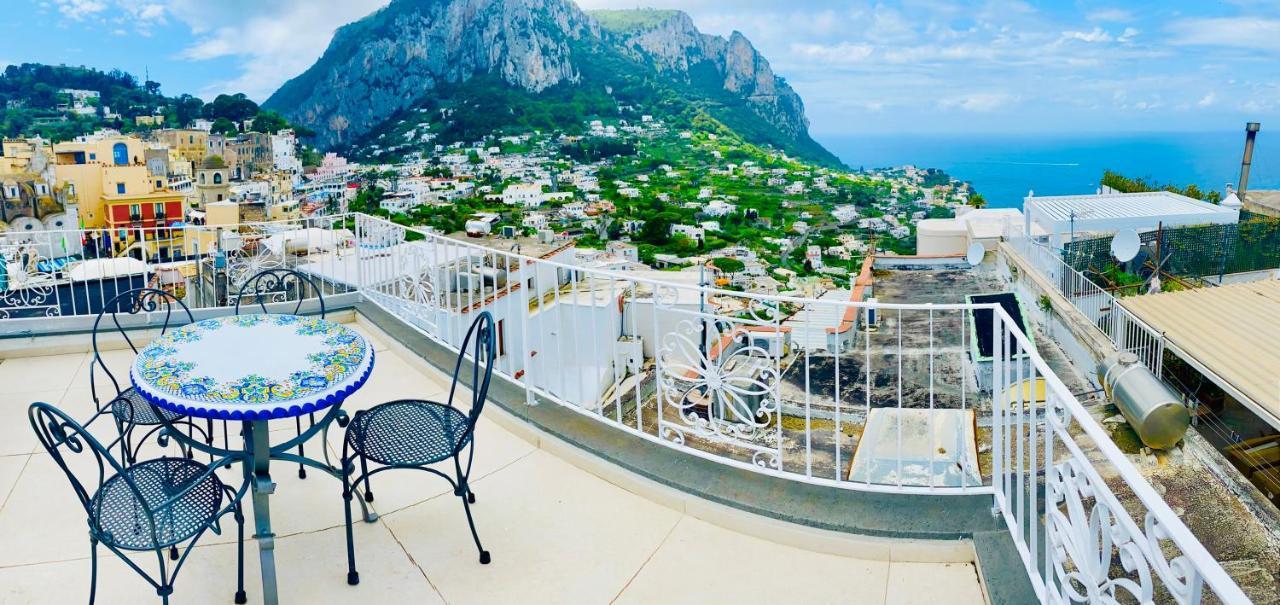 Rooftop Luxury Suite By Caprirooms Exterior photo